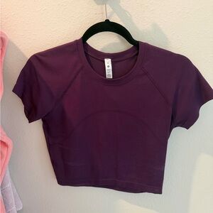 Swiftly Tech Cropped Short Sleeve 2.0